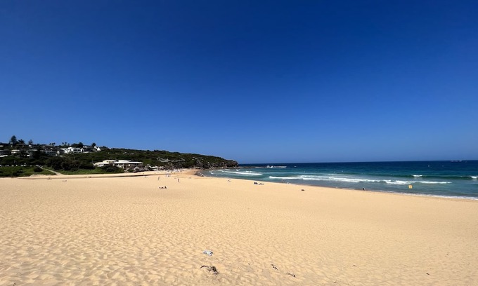 North Curl Curl Cabaña | Seaside Cottage - Relaxing, quiet and private.