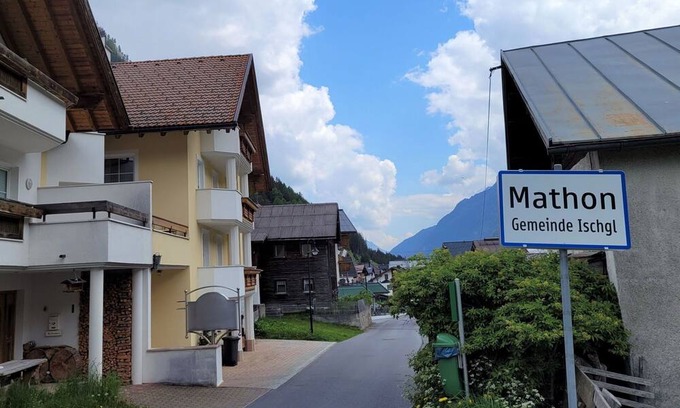 Mathon Apartamento | Beautiful apartment for 4 people with WIFI, TV, balcony and parking