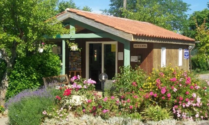 Villefranche-du-Perigord Casa | Mobilhome 3 étoiles - Piscine - eeeebb