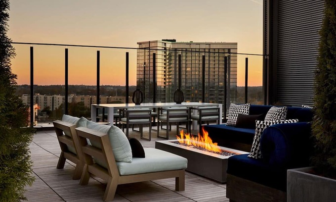 Westside Apartamento | Modern Feng Shui Japanese Studio Suite - FREE PARKING