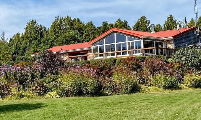 Rexton Cabaña | Secluded Retreat on the Richibucto River