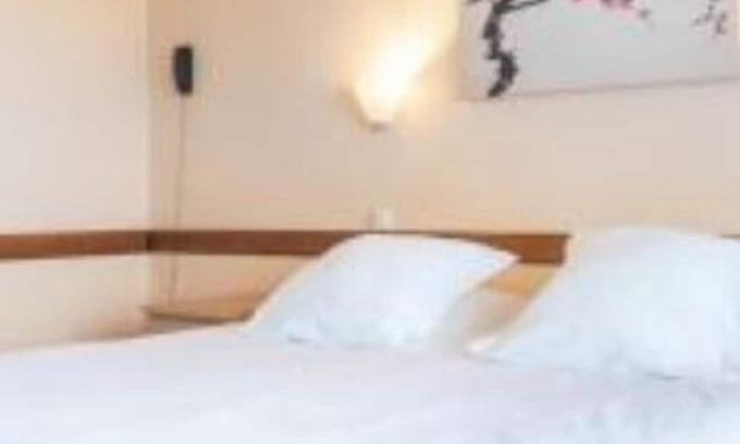 Bellerive-sur-Allier Apartamento | Studio Triple Côté Parc - 3 Lits Simples