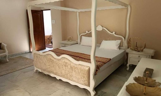 Hyderabad Casa | 4BHK New, Big, Elegant, Luxurious Home Home @ prime loc Hyd