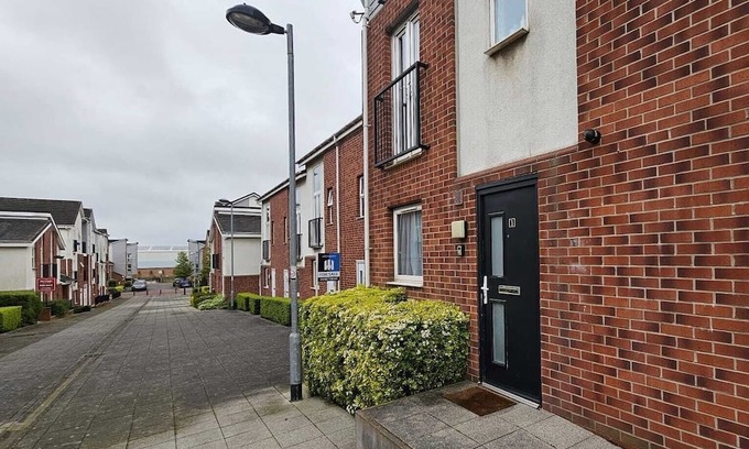 Stoke-on-Trent Apartamento | Beautiful 'n' Cosy City Center Stylish experience centrally-located home