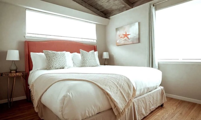 Campanil Casa | Hendry's Beach Hilltop Hideaway