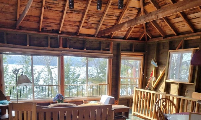 Bridgton Cabaña | Lakeside Cottage On Long Lake