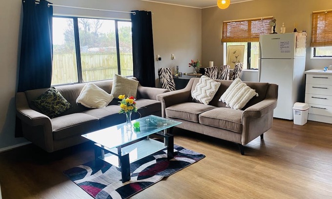 Ohinemutu Casa | Lake Side - Rotorua Town Central