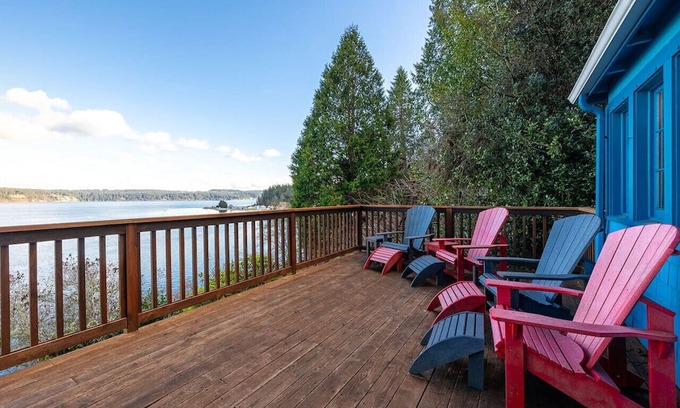 Greenbank Cabina | Sunrise View Waterfront Getaway