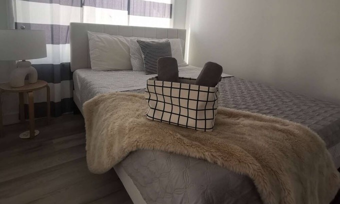 Barrie Casa | Brand New 4brdm Townhouse 7 mins to Lakeshore Barrie