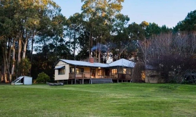 Rosa Brook Otro | The Farmhouse