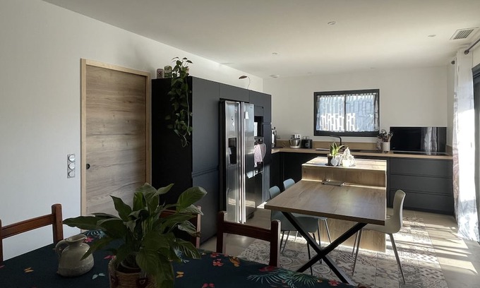 Azur Casa | Azuria ,maison Climatisée Avec Jardin et Terrasse Couverte 6-8 Personnes