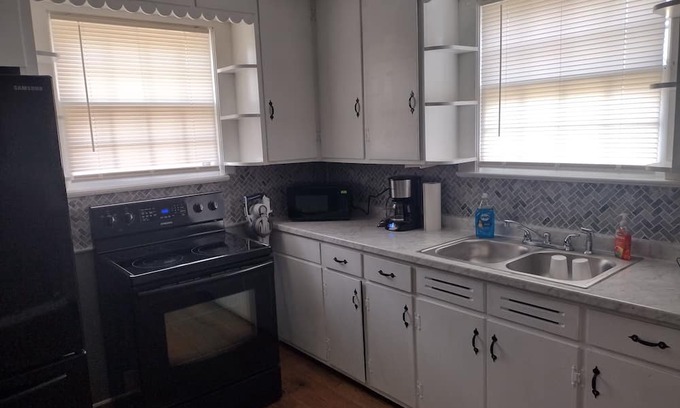 Arlington Casa | The "Cottage at Blueberry Ridge"