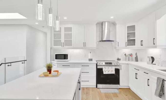 Caledon Cabaña | Luxury 4 BR 3 BA Cottage Surrounded By Nature