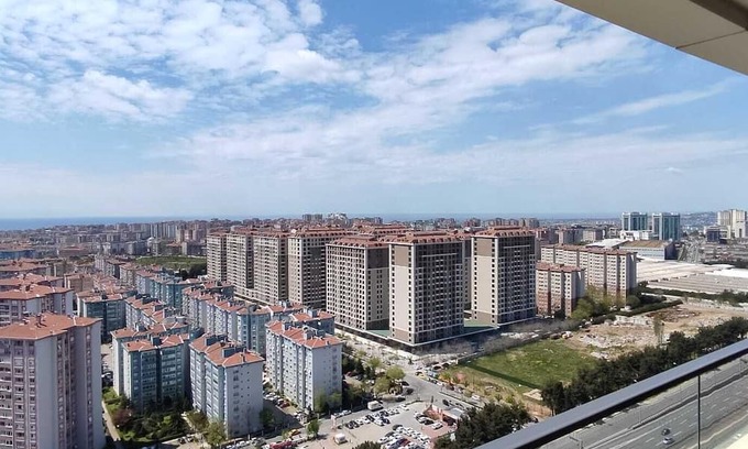 Beylikduzu Apartamento | شقتنا تبعد دقيقة عن المتروبوس و 5 دقائق عن مول مرمرة بارك و بحيرة بيوك شكمجة