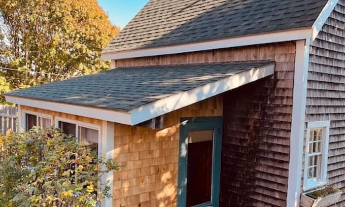 Vinalhaven Casa | The Stone Cutters Cottage