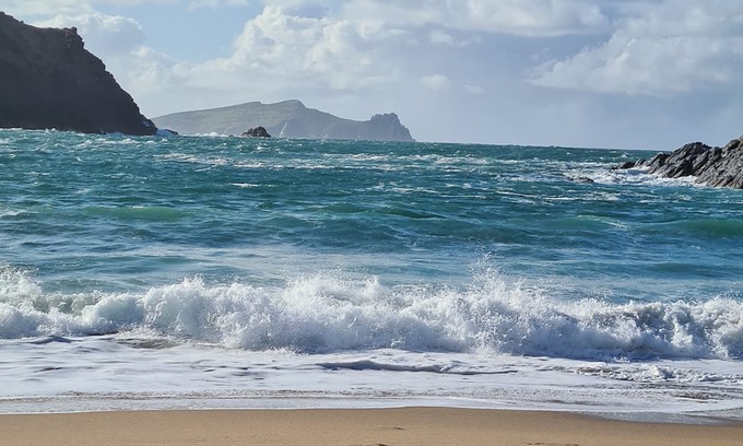 Ventry Otro | Rustic 100-year old Irish farmhouse surrounded by nature