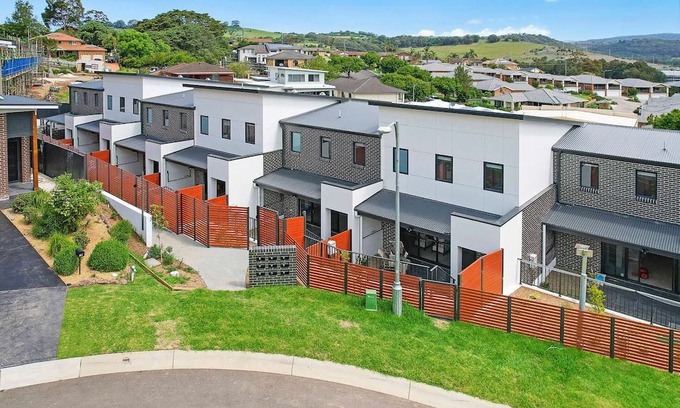 Blackbutt Casa | Shellharbour New 3 Bedroom Townhouse