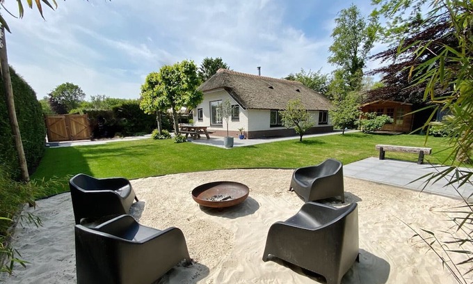 Municipality of Ermelo Otro | Luxury villa with great garden (+ fire pit) in the Veluwe forest. (max 5 pax)