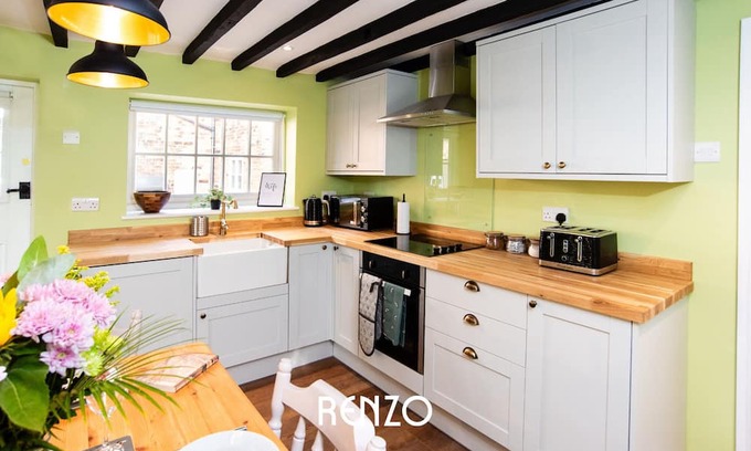 Stoke Bardolph Cabaña | Beautiful 1-bed Cottage in Nottingham by Renzo, Stunning Countryside Location!