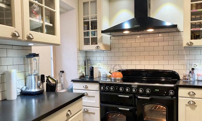 Hauterive Casa | Former winegrower's triplex near public transport