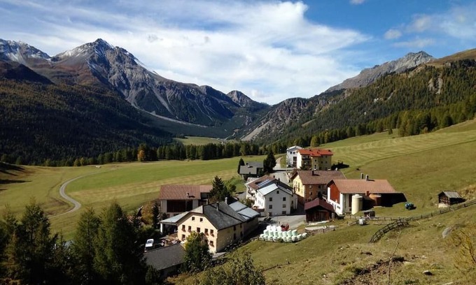 Fuldera Otro | Holiday house Lü for 3 persons with 2 bedrooms - Farmhouse