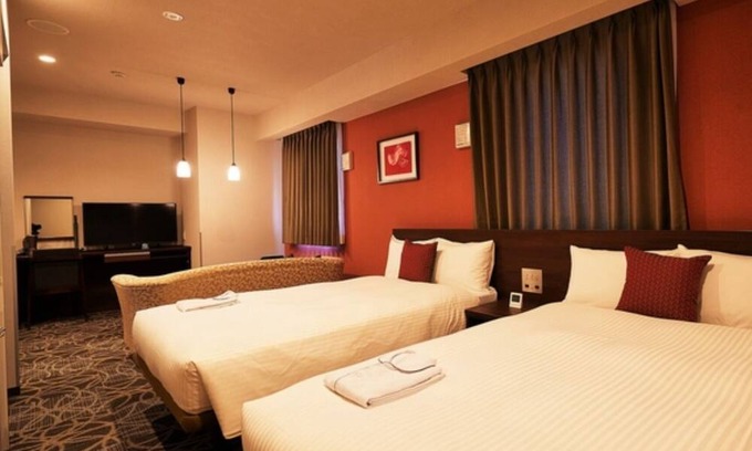 Naha Casa | JapaneseWestern style room with 2 beds Opening a / Naha Okinawa