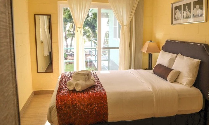 Tamuning Apartamento | Oceanview Deluxe 1BR - Unit 208 Ocean Villa