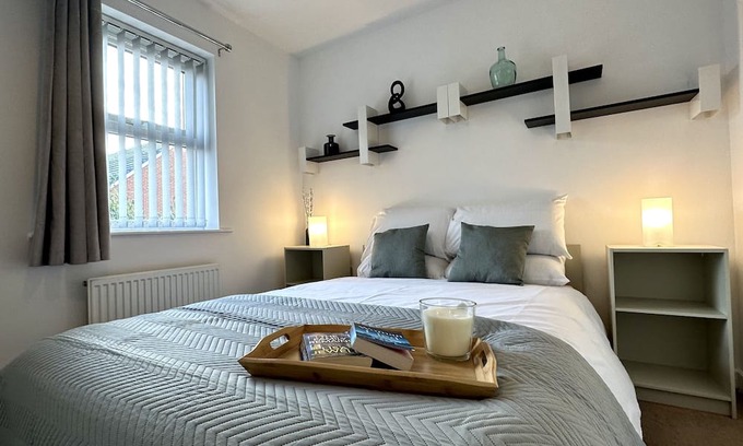 Middlesbrough Casa | Dale House by Blue Skies Stays