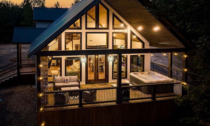 Broken Bow Cabina | {NEW} Mountain Fork Landing Cabin~ DIRECT RIVER ACCESS