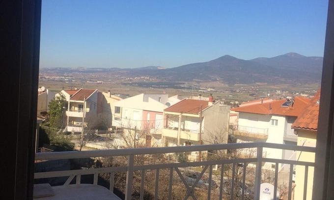 Thermi Apartamento | Homerez - Apartement for 6 ppl. with garden, terrace and balcony at Thermi
