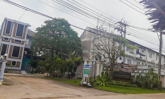 Bang Saphan Hotel | The Uncle Beach Resort