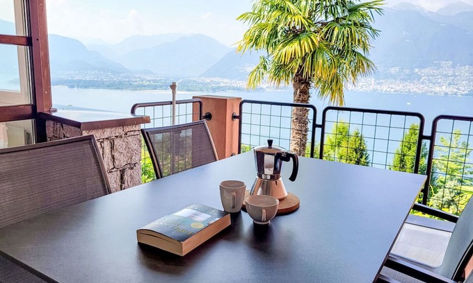 Vira Apartamento | Cosy apartment for 5 guests with pool, WIFI, TV and patio
