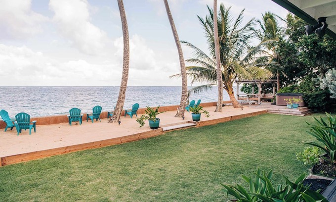 Punaluu Casa | Beachfront Luxurious Hawaiian Oasis