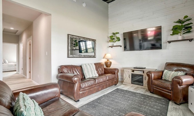 Lake Bridgeport Cabina | Unique Barn by the Lake in Bridgeport, Texas