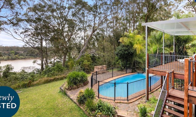 North Nowra Casa | Island Retreat – pet friendly with swimming pool