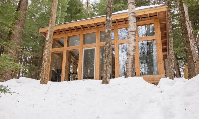 Jay Casa | Forest Bathing: Off-Grid Tiny Home, Pond w/Kayak