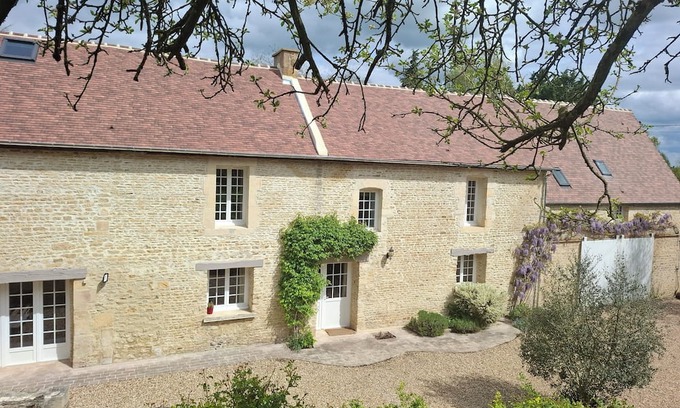 Vieux-Fume Casa | Gîte La Cauvignyere