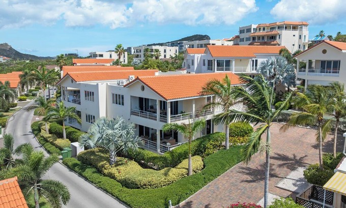 Piscadera Apartamento | Blue Oasis at Royal Palm Resort - Sea view apartment