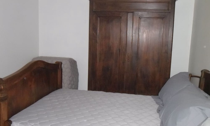 Duniere-sur-Eyrieux Cama Y Desayuno | Bed and Breakfast 'Coté Jardin' with Shared Terrace, Shared Garden and Wi-Fi