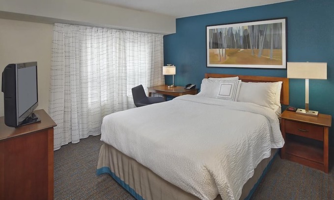 Avon Apartamento | Adventure Getaway! 2 Cozy Units, Free Breakfast and Parking!