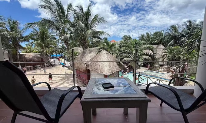 Costa Maya Apartamento | Enjoy a Caribbean beach a few feet from your bed
