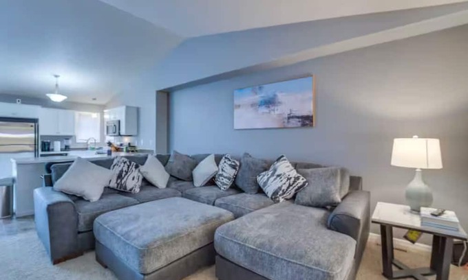 West Fargo Casa | Spacious Pet-Friendly Townhouse