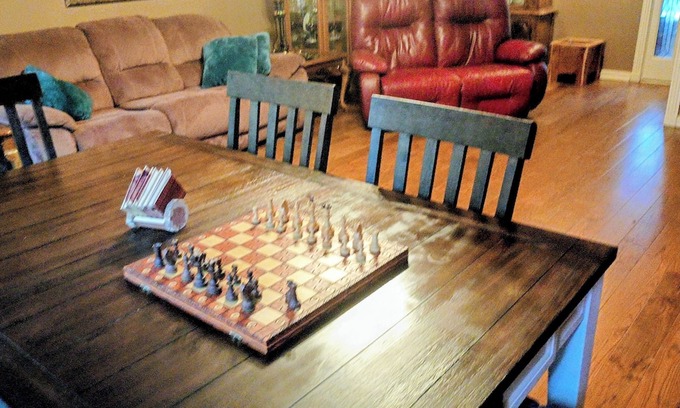 Russellville Casa | Enjoy the tranquil forest that surrounds this charming home in Dardanelle