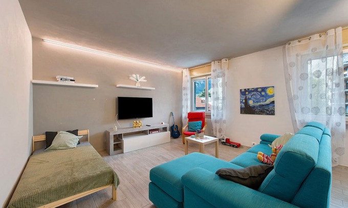 Verres Apartamento | Apartment 'Residenza Tambella' with Mountain View, Balcony and Wi-Fi