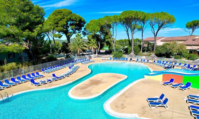 Calvisson Apartamento | Soleil & Vignes, 4 Guests, Pool in Calvisson