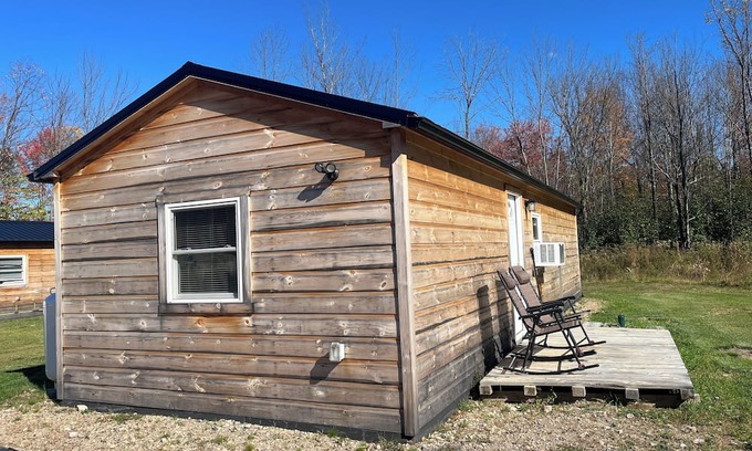 Lawrenceville Cabina | Charming cabin with AC in Brushton