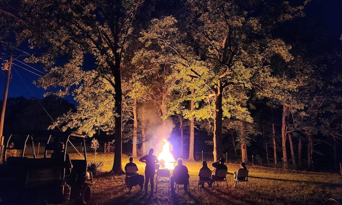 Osceola Cabina | Bunkhouse Cabin near Truman Lake in the Ozarks!
