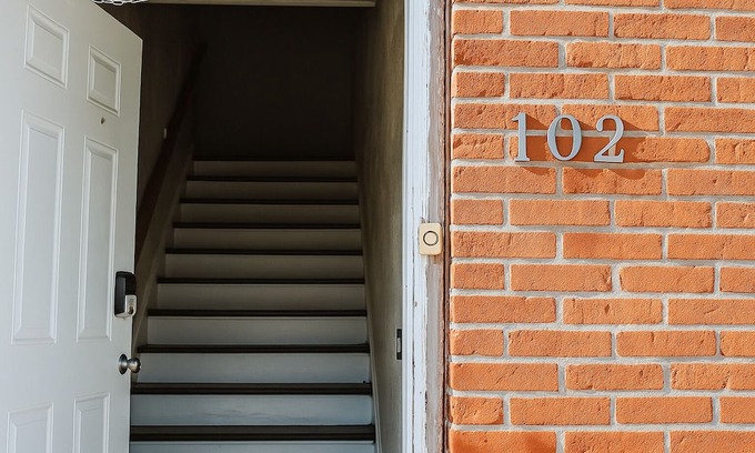 Oxford Apartamento | Historic Bank | Wi-Fi | Close to Purdue