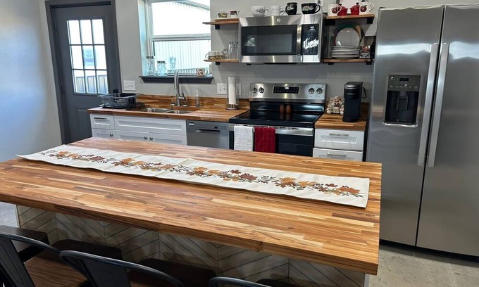 Slaughterville Casa | 3-bedroom town home just 20 minutes from Norman and OU campusnand downtown