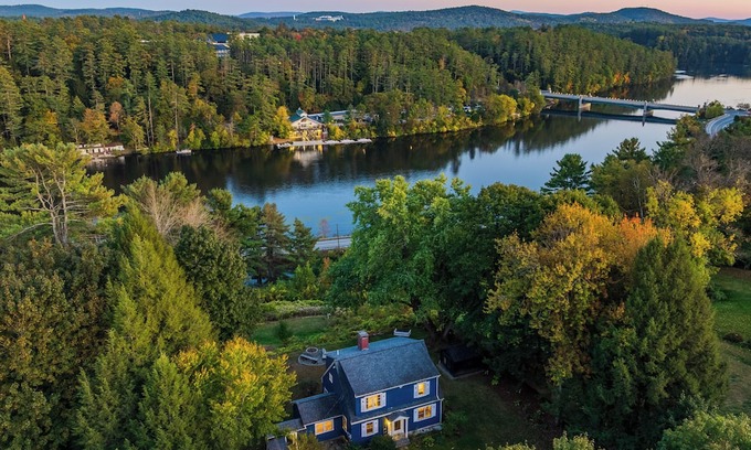 Norwich Cabaña | Peaceful Riverview Retreat - 1 mi to Dartmouth College - 4-bd -3ba